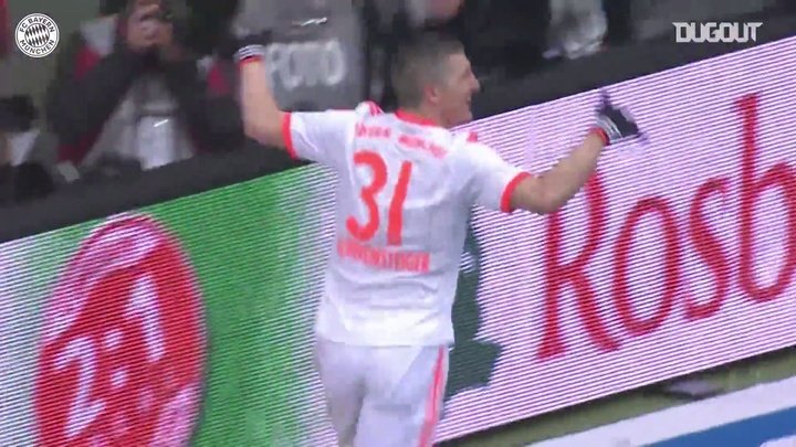 VÍDEO: Golaço de letra de Schweinsteiger contra o Eintracht Frankfurt