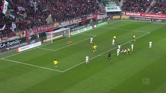 Le Borussia Dortmund a pris un point contre Augsbourg grâce à une belle action de Donyell Malen et Niclas Füllkrug.