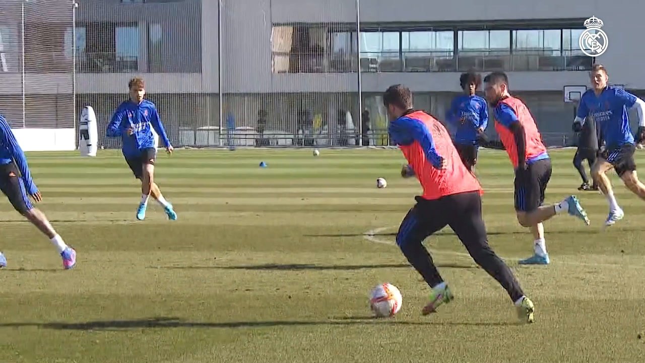 VIDEO: Toni Kroos in preparations for the cup match