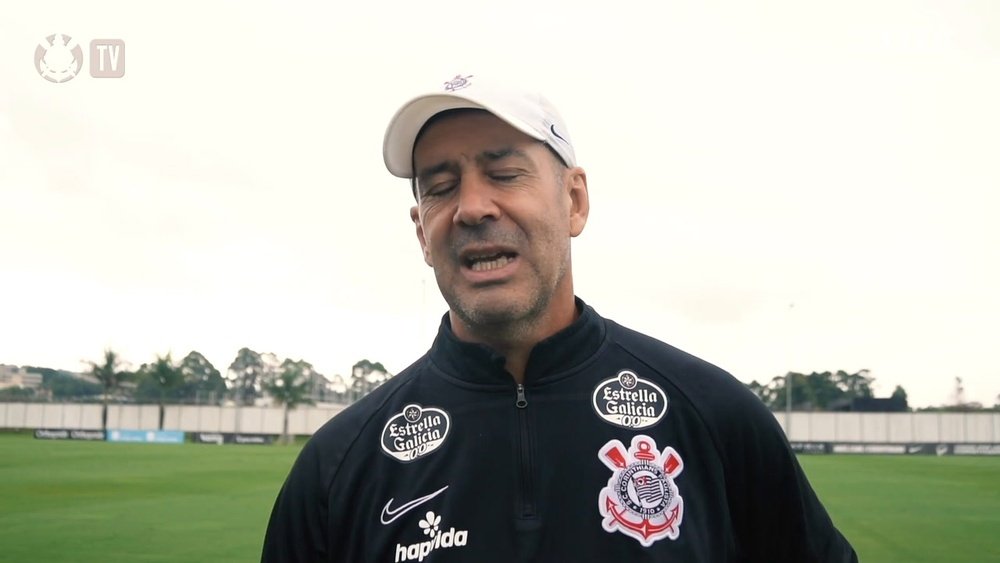 Preparador físico explica semana de treinos do Corinthians de olho no Grêmio. DUGOUT