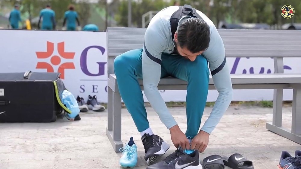 El primer entrenamiento de Néstor Araujo como jugador del América. DUGOUT