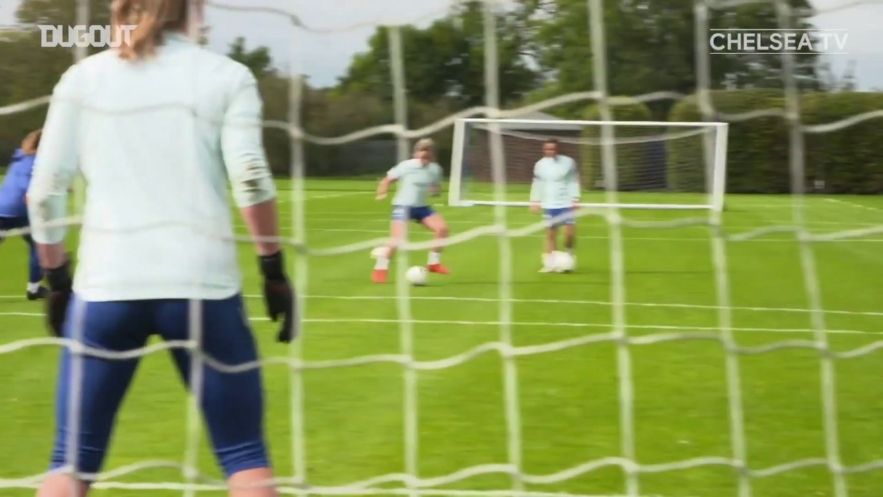 VIDÉO : Les féminines de Chelsea préparent la finale de Ligue des Champions