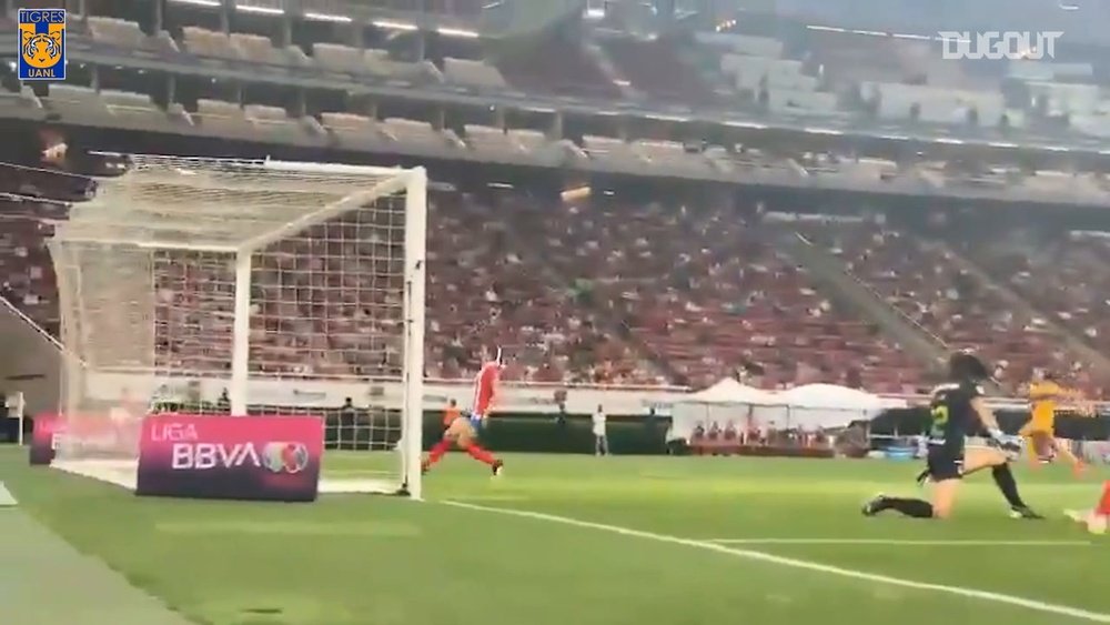 Mayor opened the scoring in Tigres Femenil's 2-1 victory at Chivas. DUGOUT