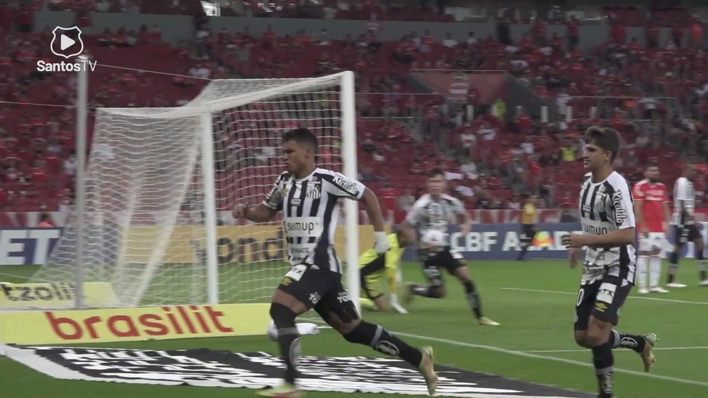 Marcos Leonardo marca o gol de empate do Santos contra o Inter no Beira-Rio. DUGOUT