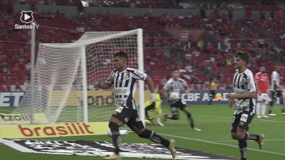 Marcos Leonardo marca o gol de empate do Santos contra o Inter no Beira-Rio. DUGOUT