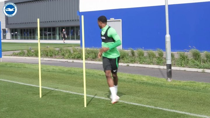 VIDEO: Ansu Fati's first training session with Brighton