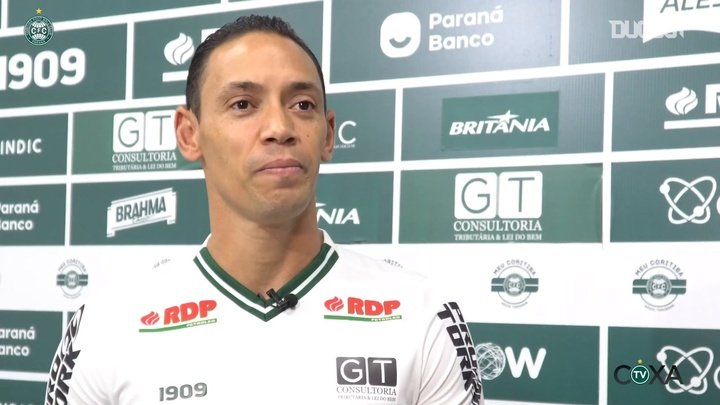 VÍDEO: Ricardo Oliveira comemora oportunidade aos 40 anos
