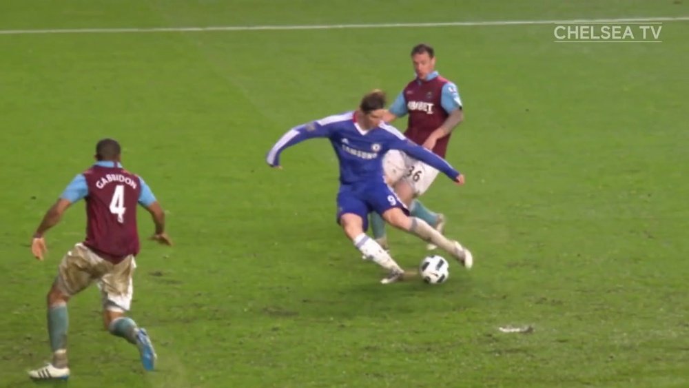 Les meilleurs buts de Fernando Torres avec Chelsea. dugout