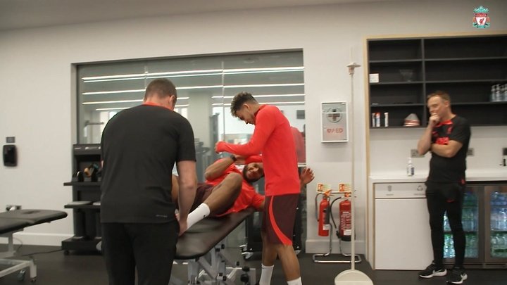VIDEO: Firmino, Diaz  and stars return to pre-season training