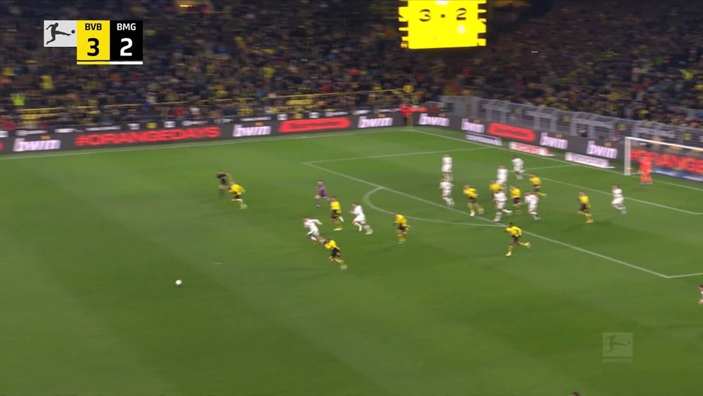 Malen assure la victoire du Borussia Dortmund. dugout