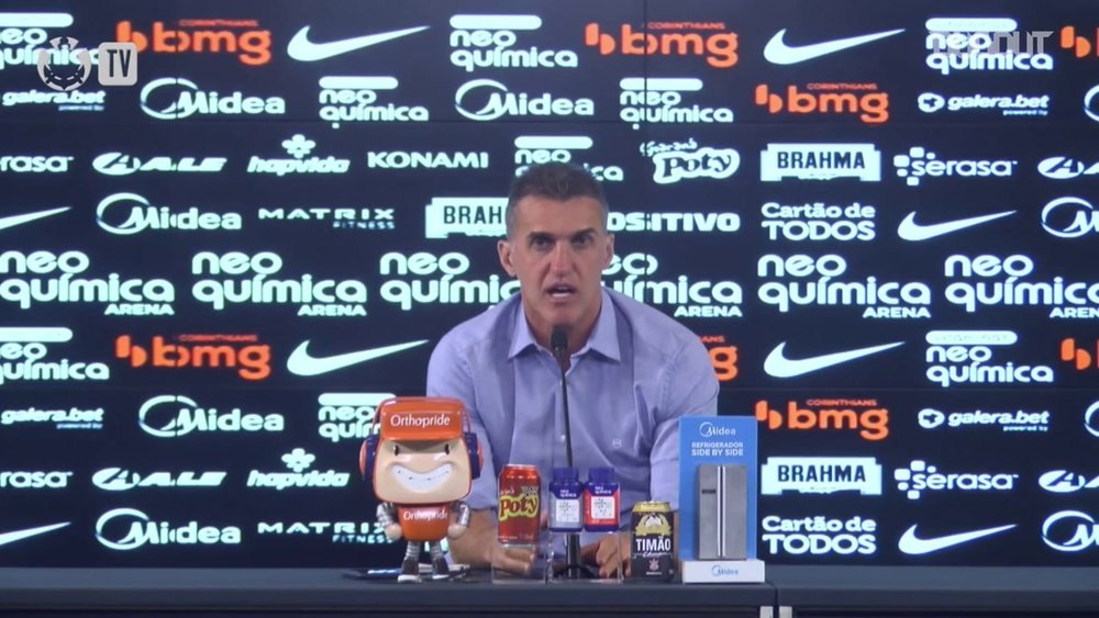 Mancini fala em reconstrução do Corinthians. DUGOUT