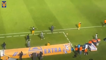 VÍDEO: Vigón replicó su acrobática celebración tras el gol de Salcedo