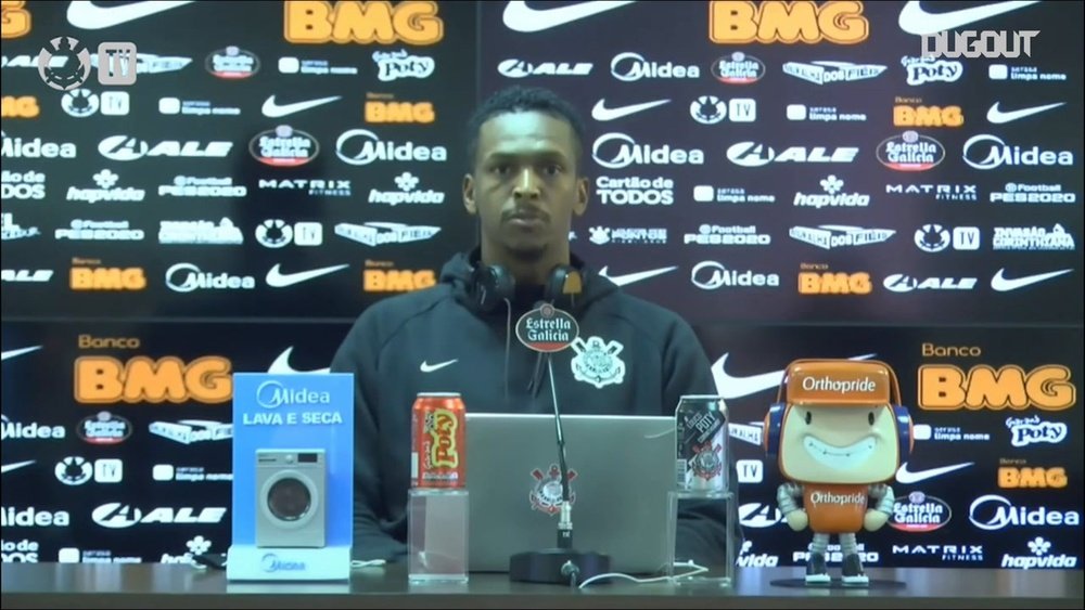 Jô fala sobre comparações entre time de 2017 e de 2020 do Corinthians. DUGOUT