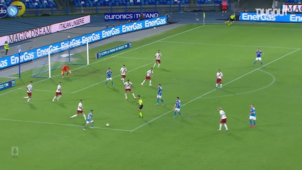 VIDEO: Insigne curls in late winner for Napoli against Roma. DUGOUT