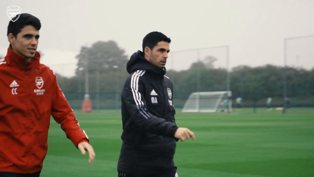 Así volvió a entrenar Wilshere con el Arsenal. Captura/Dugout