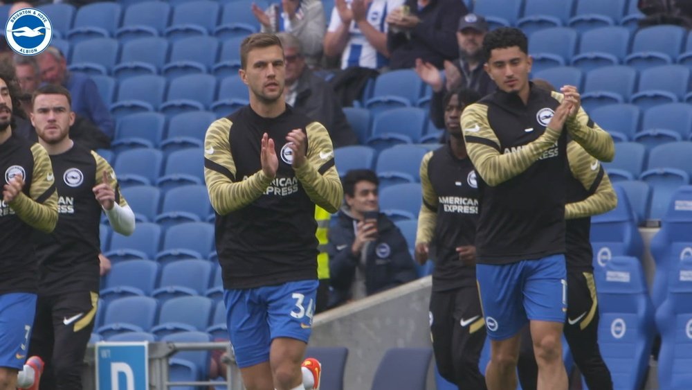 Brighton got a 2-1 win over Leicester on Sunday. DUGOUT