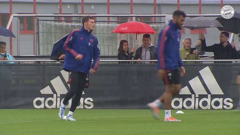 Bayern prepare for Mainz. DUGOUT