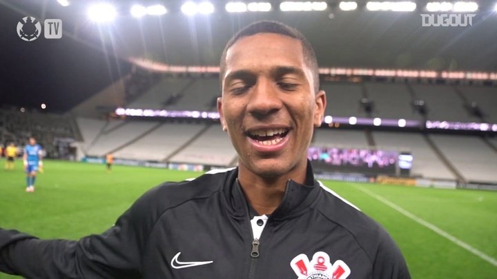 VÍDEO: Matheus Davó comemora gol da vitória do Corinthians
