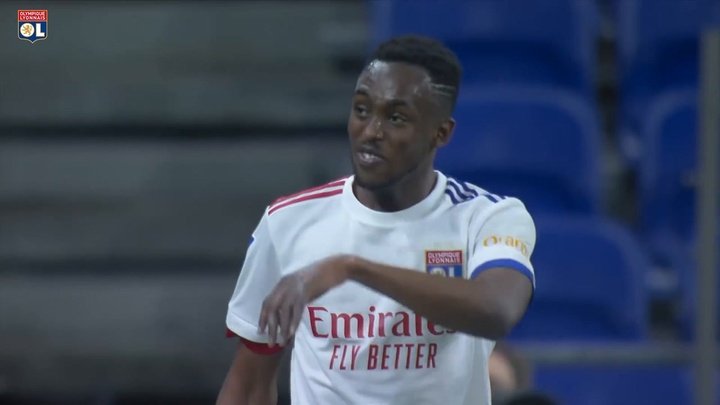 VIDÉO : Les buts de Tino Kadewere contre Saint-Etienne