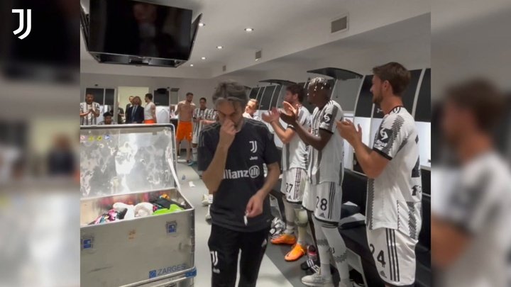 Dybala said goodbye to his teammates after his final home game for Juventus. DUGOUT