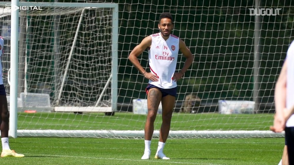 Aubameyang trained before the match. DUGOUT