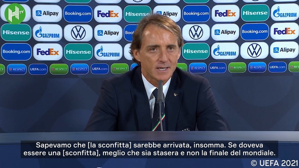 Mancini in conferenza stampa. Dugout