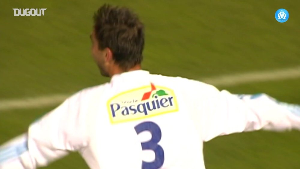 Fabien Barthez foi decisivo em cobranças de pênalti na Copa da França de 2004. DUGOUT