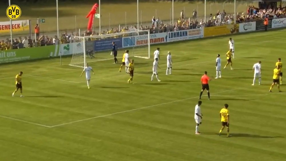 VÍDEO: la goleada por 0-7 del Borussia Dortmund en su primer duelo de pretemporada. Captura/DUGOUT