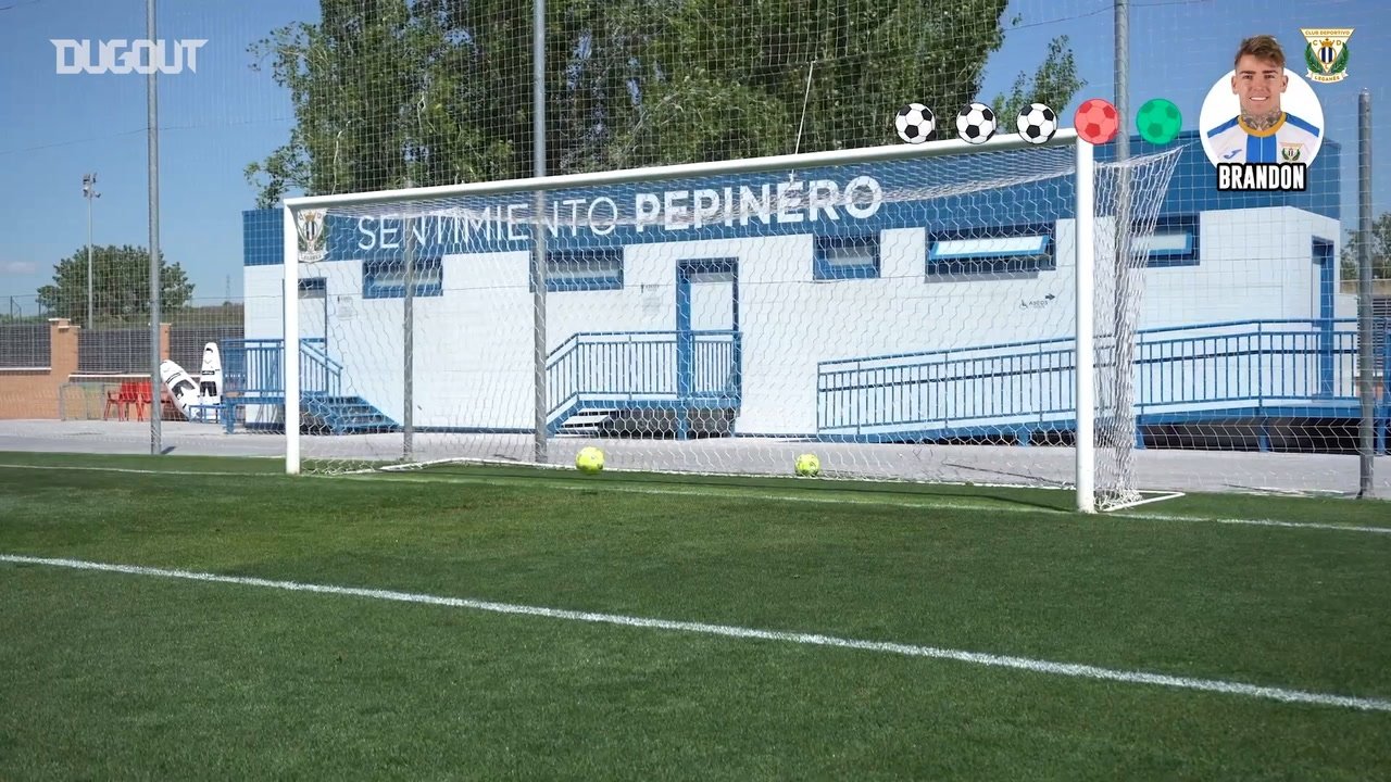 VIDEO: Leganés crossbar challenge between Thomas and Ibanez