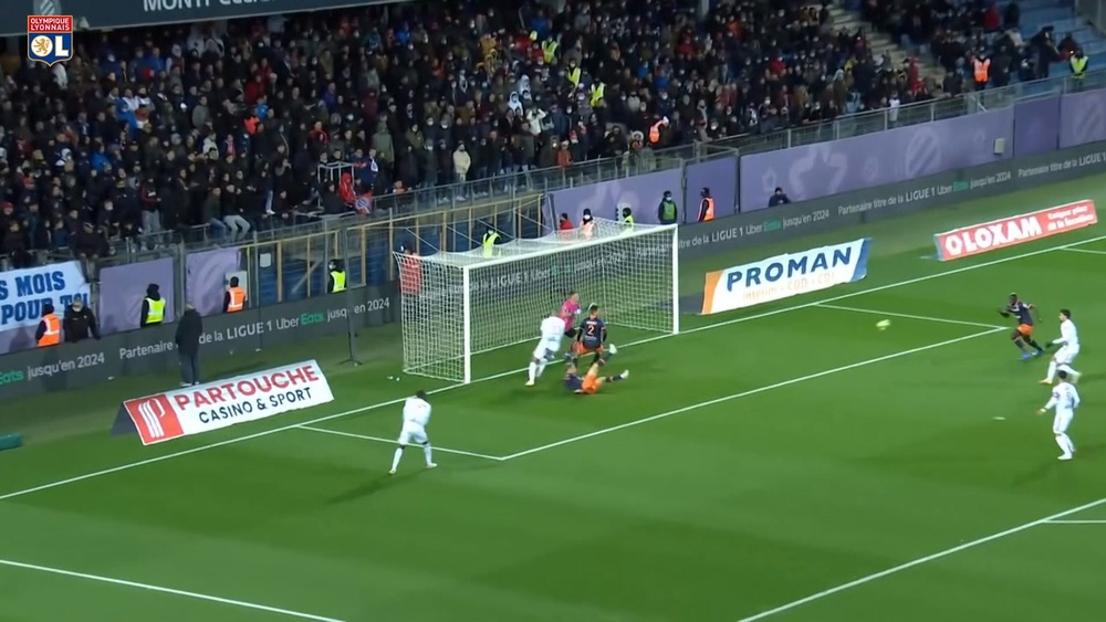 Le but de Lucas Paqueta contre Montpellier. dugout