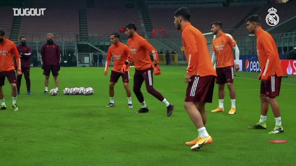 Il Real si prepara ad affrontare l'Inter.Dugout
