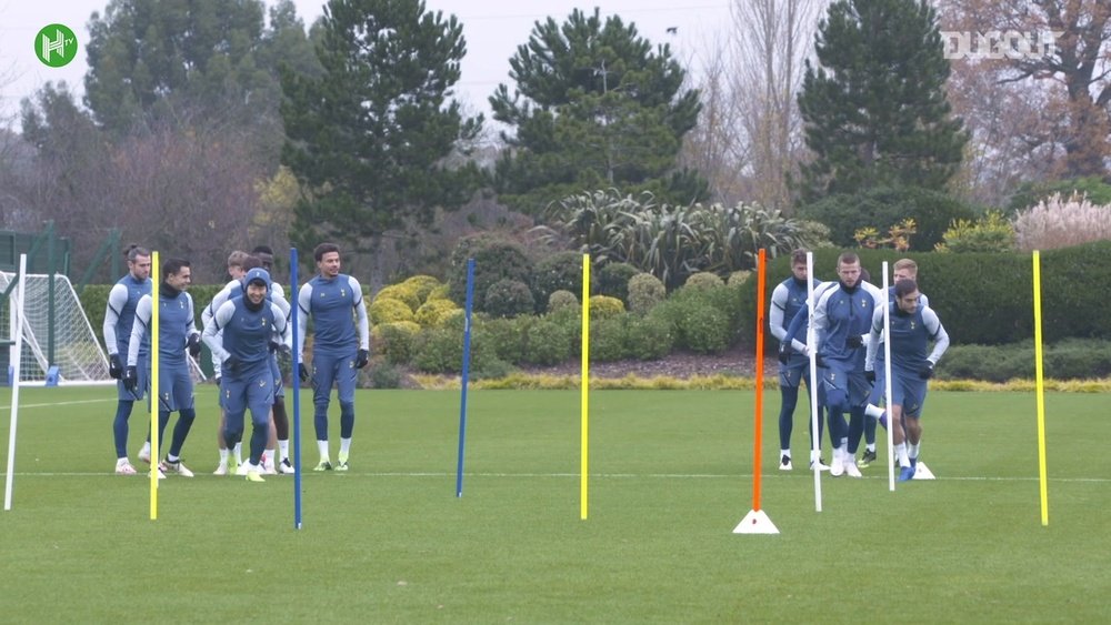Spurs players in training before Ludogorets clash. DUGOUT