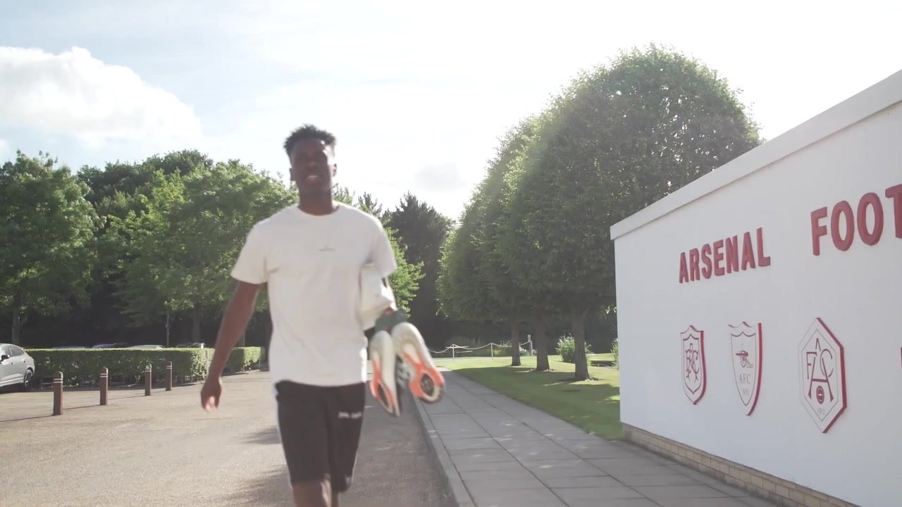 VIDEO: Arsenal return for pre-season, behind the scenes