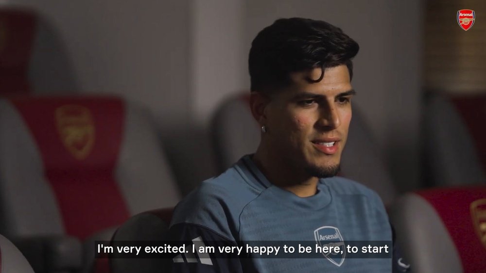 Piero Hincapie joins Arsenal on loan and shares his first thoughts as a Gunner. DUGOUT