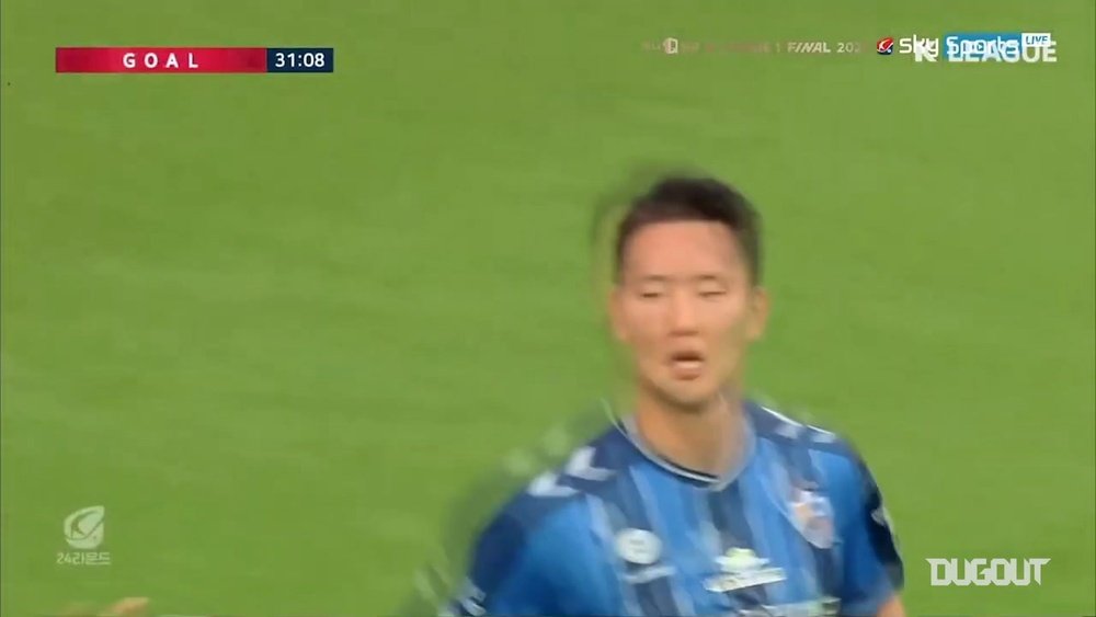 Jung Seung-hyeon’s bullet header against Sangju Sangmu. DUGOUT