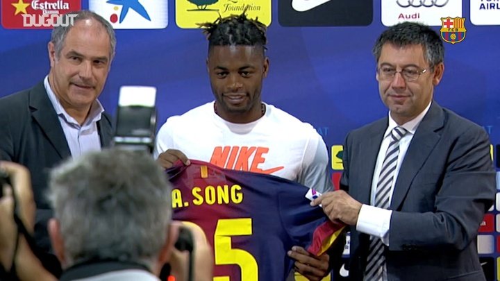 VIDEO: Best moments of Alex Song at Barça