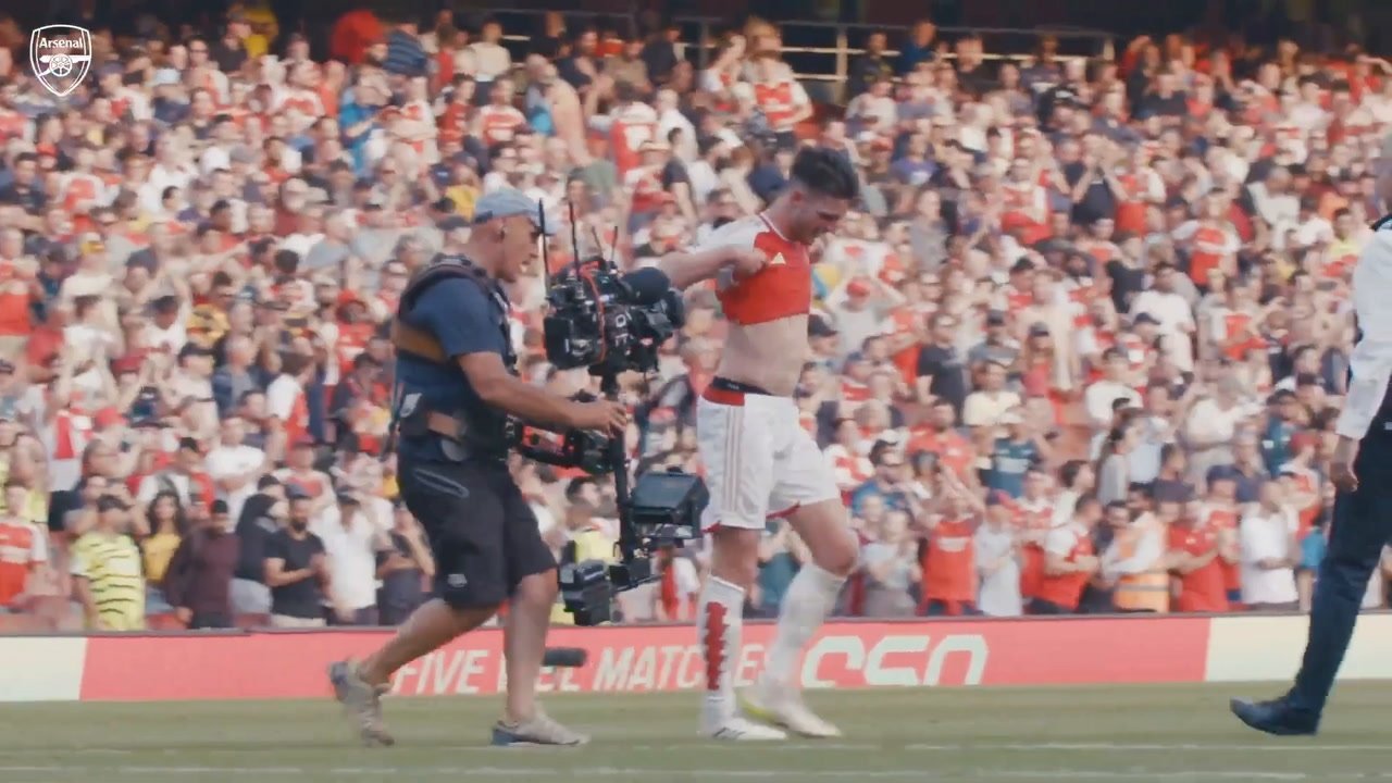 VIDÉO : Arteta et Rice célèbrent la victoire d’Arsenal contre MU
