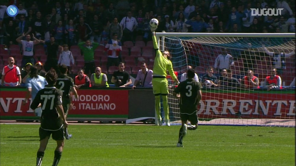 Cavani scored a hat-trick in a seven goal thriller v Lazio. DUGOUT