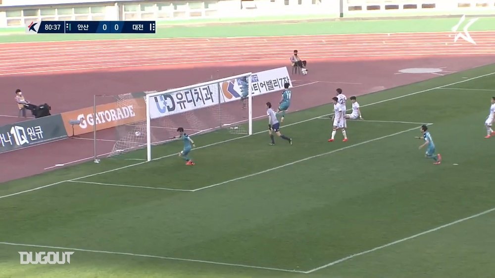 Asnawi became the first Indonesian player to register an assist in the K League. DUGOUT