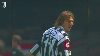 Les débuts de Thuram, Buffon et Nedved avec la Juventus .dugout