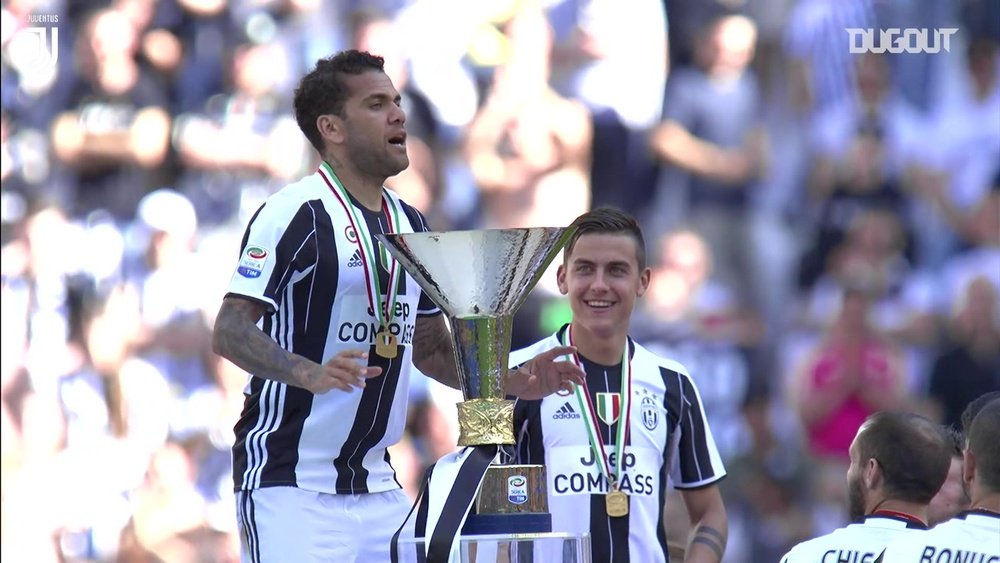 VIDEO: Dani Alves' best Juventus moments. DUGOUT