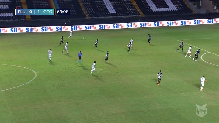 VÍDEO: el primer gol de Juan Cazares con Fluminense... que no celebró