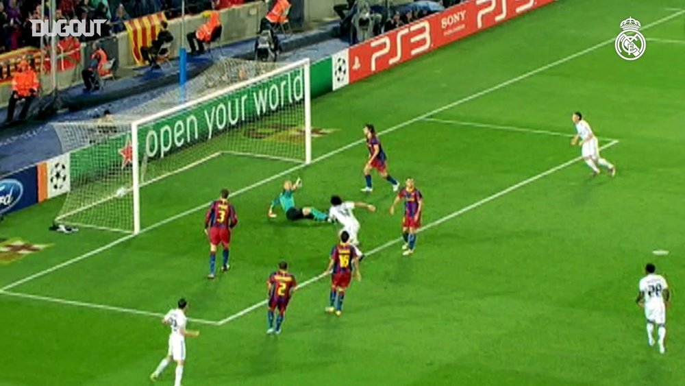 Real Madrid players know how to score against FC Barcelona. DUGOUT