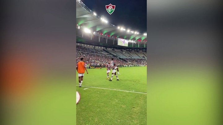 Lance do Fluminense na partida contra o Palmeiras.Dugout