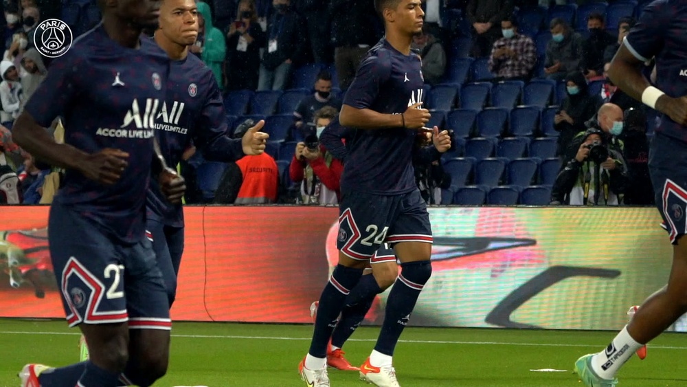 Il dietro le quinte della vittoria del PSG contro il Lyon. Dugout
