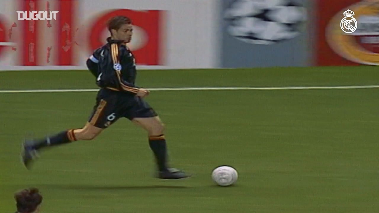 VIDEO: Redondo's magical back-heel against Manchester United. DUGOUT
