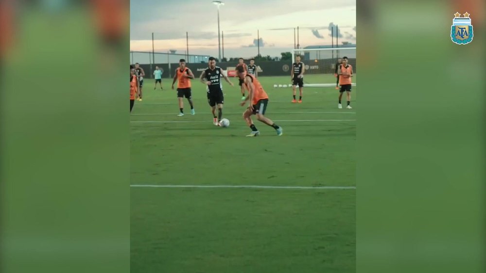 VÍDEO: Messi advierte a Honduras y Jamaica. DUGOUT