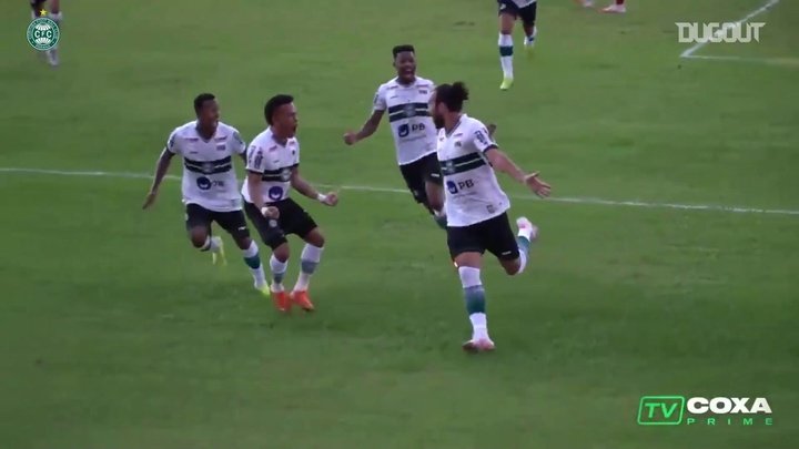 Com gol de Léo Gamalho, Coritiba vence e avança na Copa do Brasil