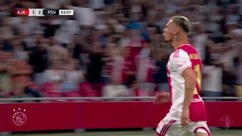 Antony marca pelo Ajax na Supercopa da Holanda.