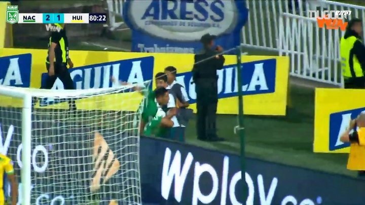 VÍDEO: primeiro gol de Daniel Muñoz pelo Atlético Nacional